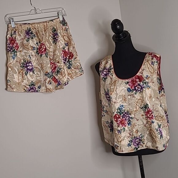 Kathryn Other - Kathryn  sz L shortie pj's 100% polyester